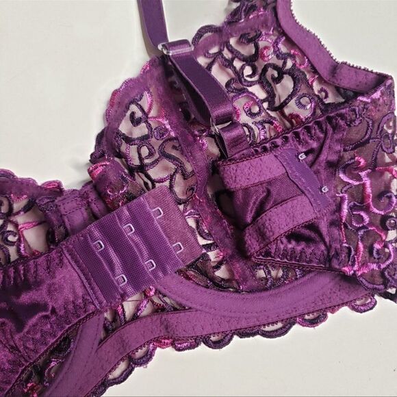 Victoria’s Secret- Purple Embroidered Heart Bra, Size 34B - Picture 8 of 12
